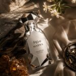 Marwa Arabiyat Prestige Eau de Parfum con fondo cristales